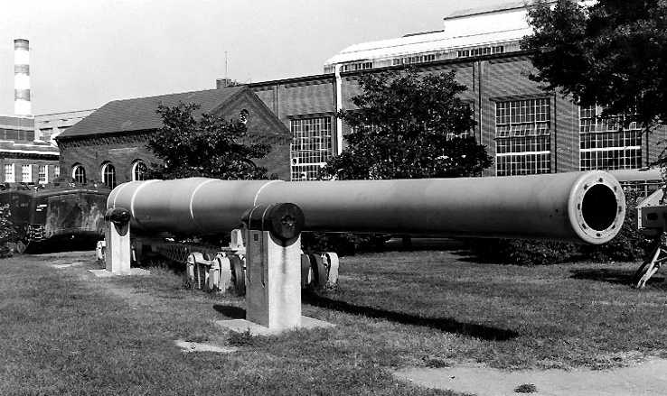 (40.6 cm) Mark 2 at the Washington Navy Yard, DC in 1974